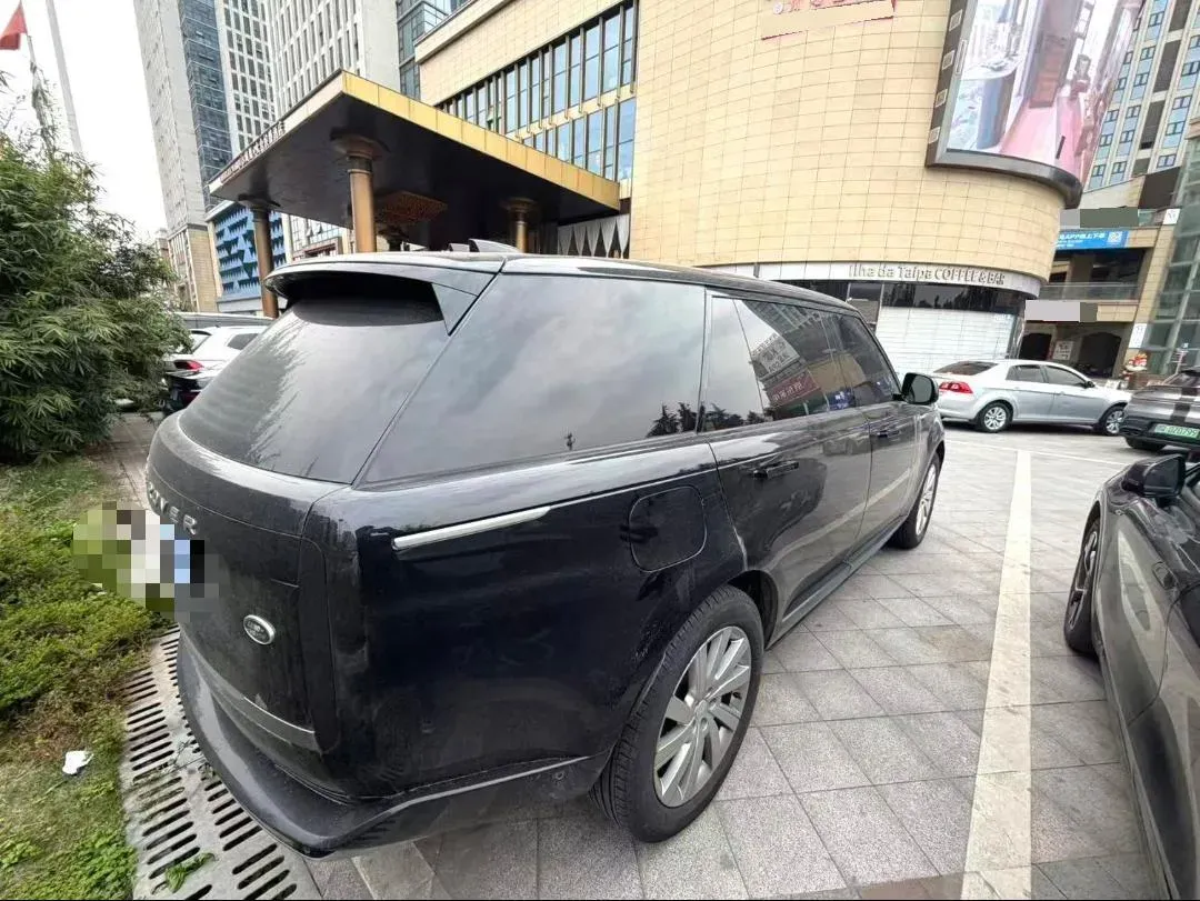2025 Land Rover Range Rover 3.0T 400HP L6 8AT,autocango,china used car exporter,china ev exporter,chinese used car exporter,chinese used ev exporter