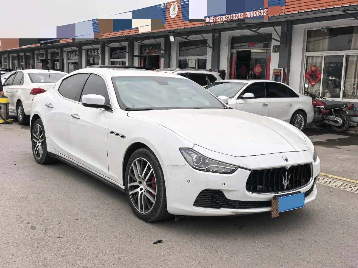 2013 Land Rover Discovery 3.0T 249HP V6 8AT,autocango,china used car exporter,china ev exporter,chinese used car exporter,chinese used ev exporter