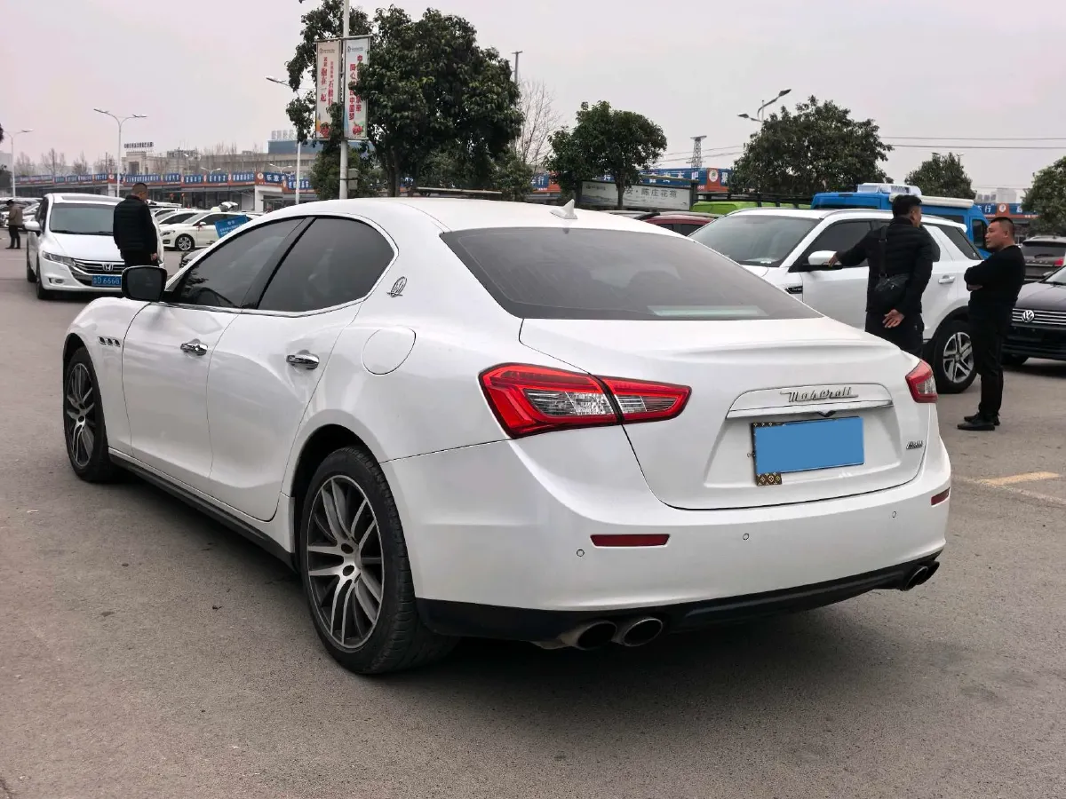 2013 Land Rover Discovery 3.0T 249HP V6 8AT,autocango,china used car exporter,china ev exporter,chinese used car exporter,chinese used ev exporter