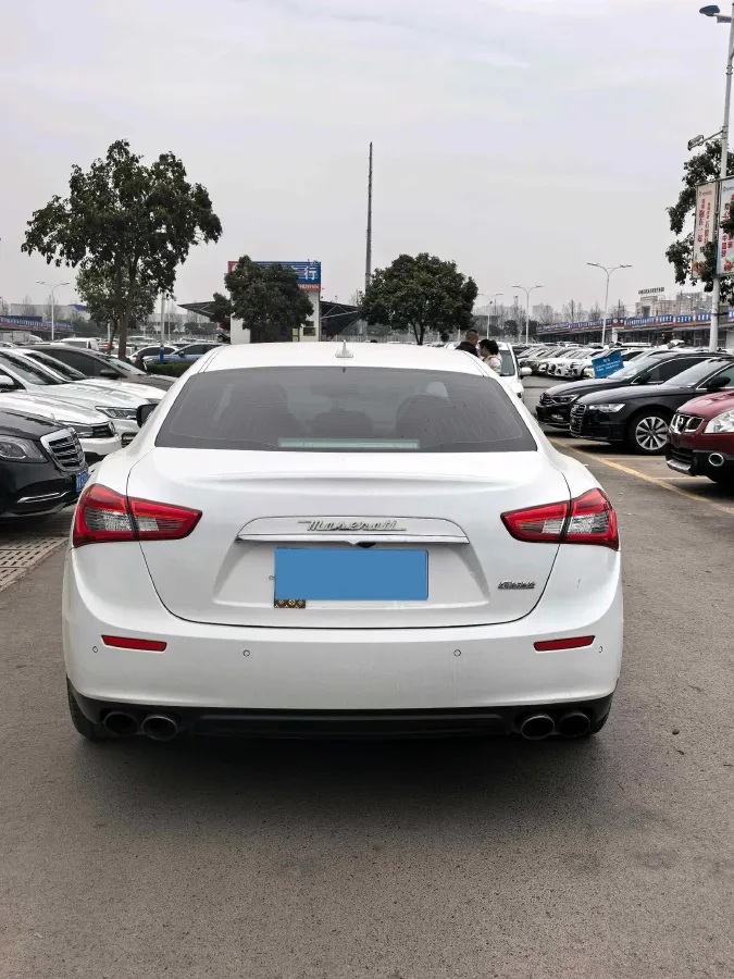 2013 Land Rover Discovery 3.0T 249HP V6 8AT,autocango,china used car exporter,china ev exporter,chinese used car exporter,chinese used ev exporter