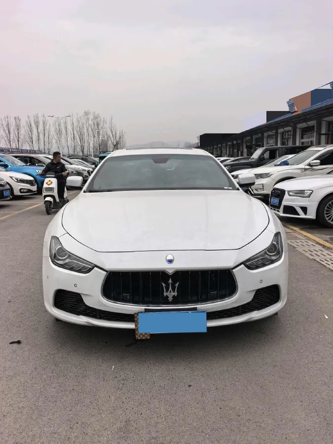 2013 Land Rover Discovery 3.0T 249HP V6 8AT,autocango,china used car exporter,china ev exporter,chinese used car exporter,chinese used ev exporter