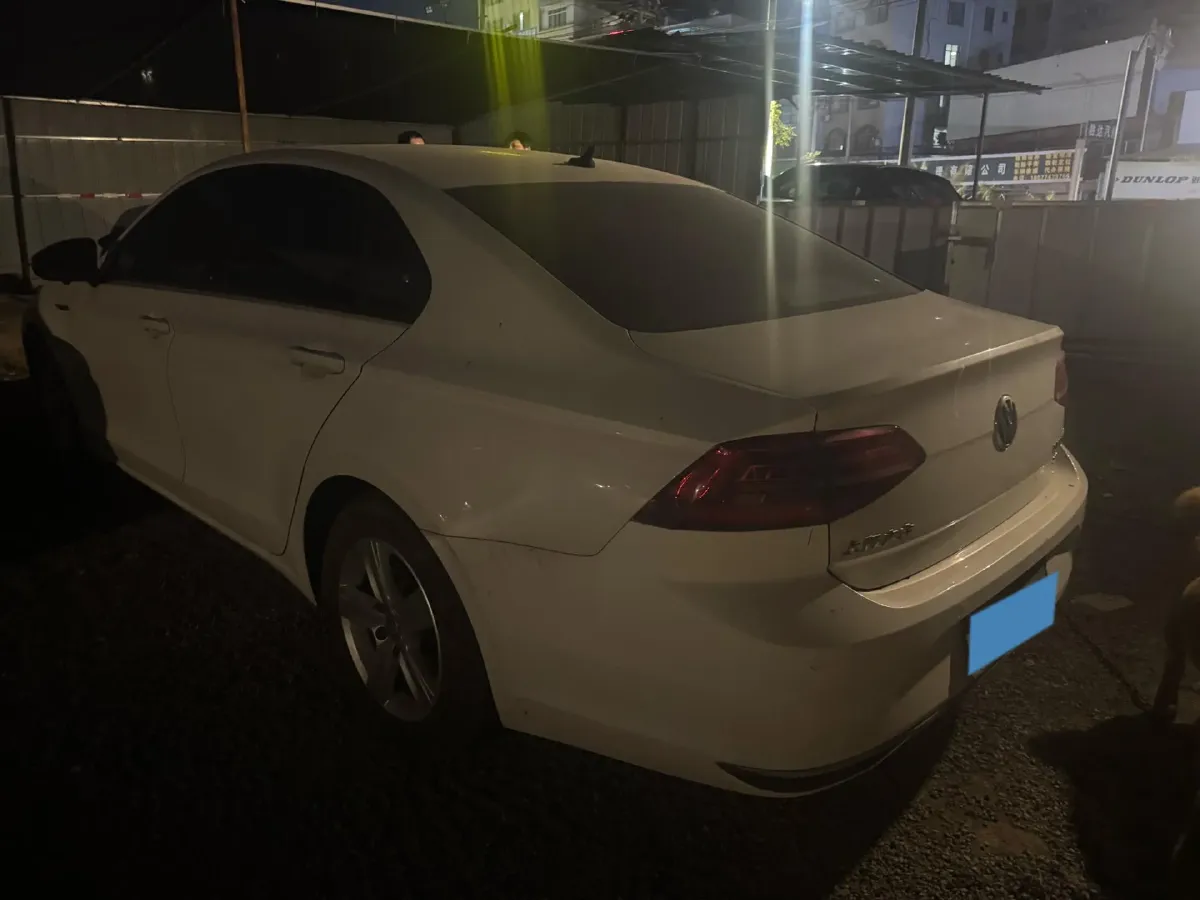 2019 Volkswagen T-Cross 1.4T 150HP L4 7DCT,autocango,china used car exporter,china ev exporter,chinese used car exporter,chinese used ev exporter