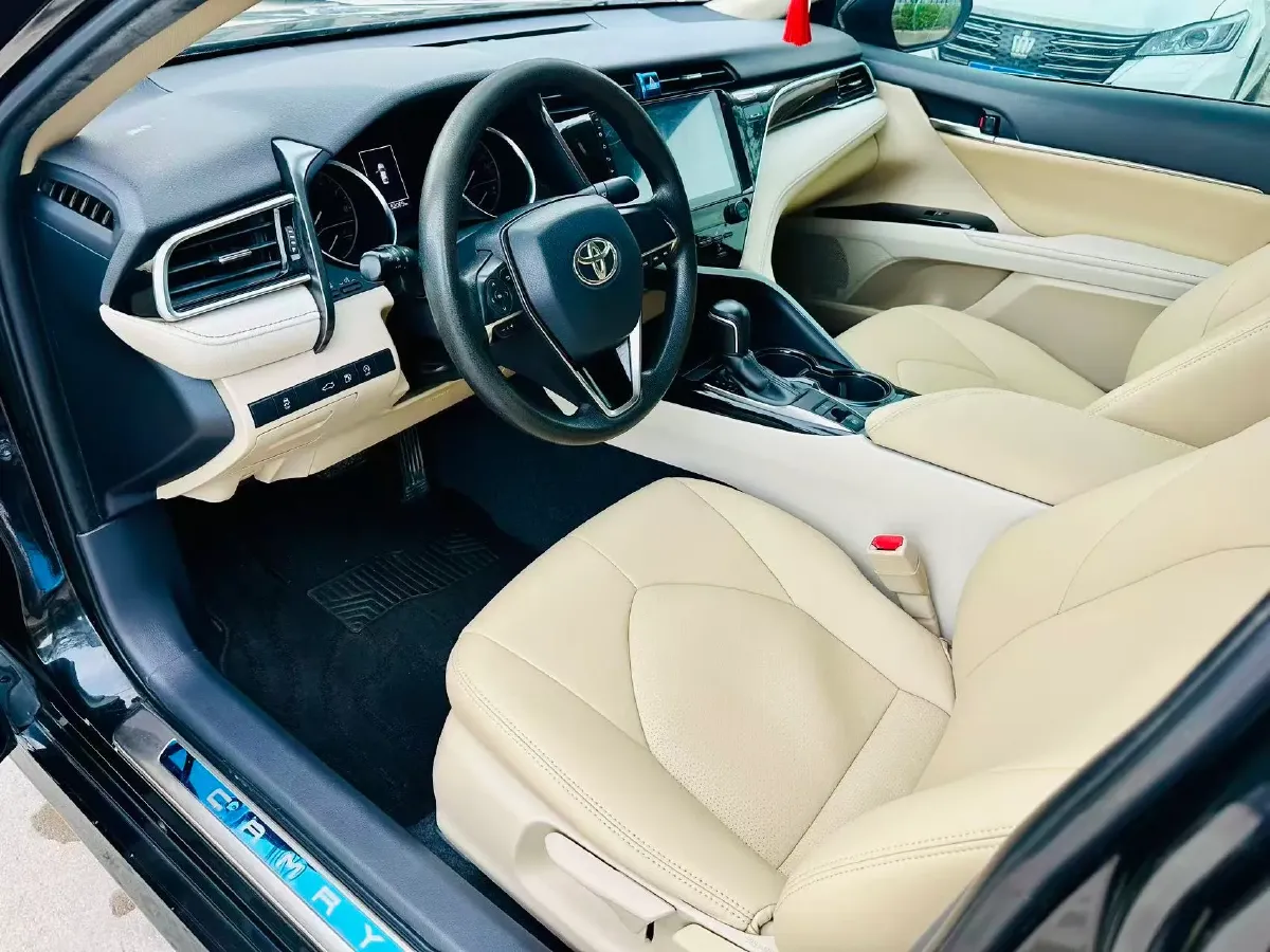 2018 Toyota Camry 2.0L 167HP L4 6AT,autocango,china used car exporter,china ev exporter,chinese used car exporter,chinese used ev exporter