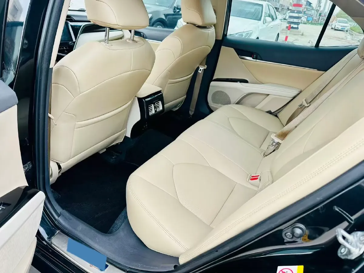 2018 Toyota Camry 2.0L 167HP L4 6AT,autocango,china used car exporter,china ev exporter,chinese used car exporter,chinese used ev exporter