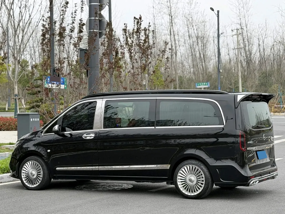 2023 Mercedes-Benz Vito 2.0T 211HP L4 9AT,autocango,china used car exporter,china ev exporter,chinese used car exporter,chinese used ev exporter