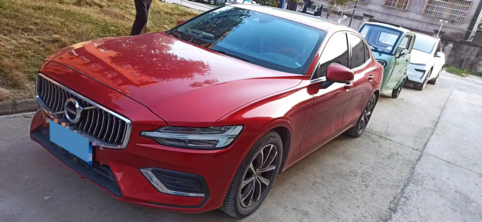 2022 Volvo S60 2.0T 197HP L4 8AT,autocango,china used car exporter,china ev exporter,chinese used car exporter,chinese used ev exporter