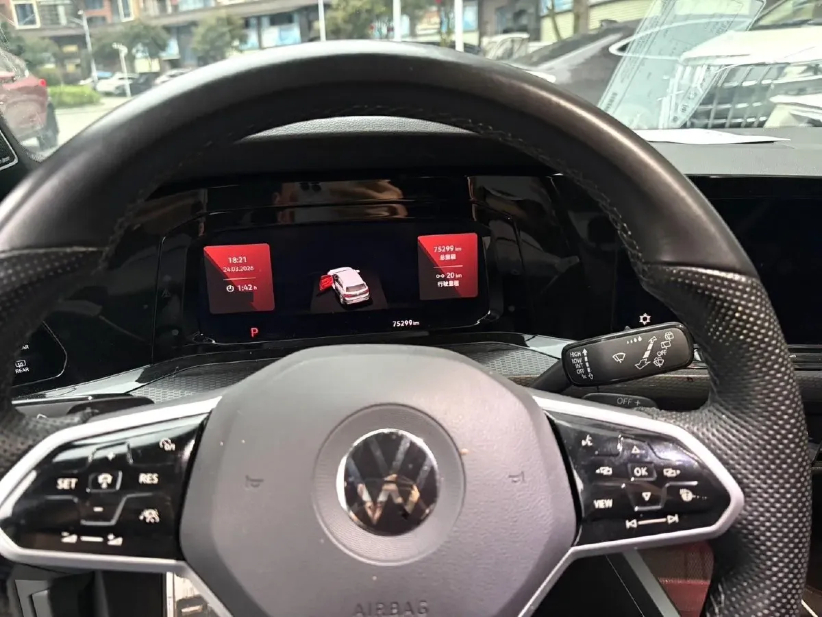 2021 Volkswagen GolfGTI 2.0T 220HP L4 7DCT,autocango,china used car exporter,china ev exporter,chinese used car exporter,chinese used ev exporter