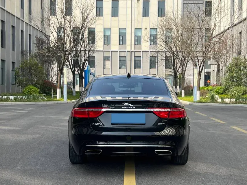 2018 Mercedes-Benz E Class 2.0T 184HP L4 9AT,autocango,china used car exporter,china ev exporter,chinese used car exporter,chinese used ev exporter