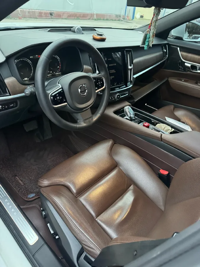 2021 Volvo S90 2.0T 250HP L4 8AT,autocango,china used car exporter,china ev exporter,chinese used car exporter,chinese used ev exporter