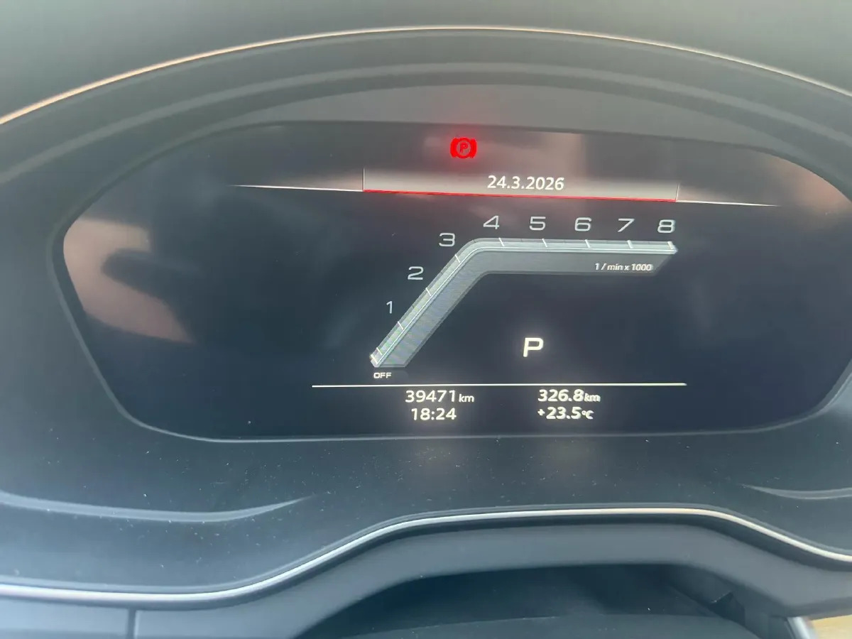 2022 Audi Q5L 2.0T 190HP L4 7DCT,autocango,china used car exporter,china ev exporter,chinese used car exporter,chinese used ev exporter