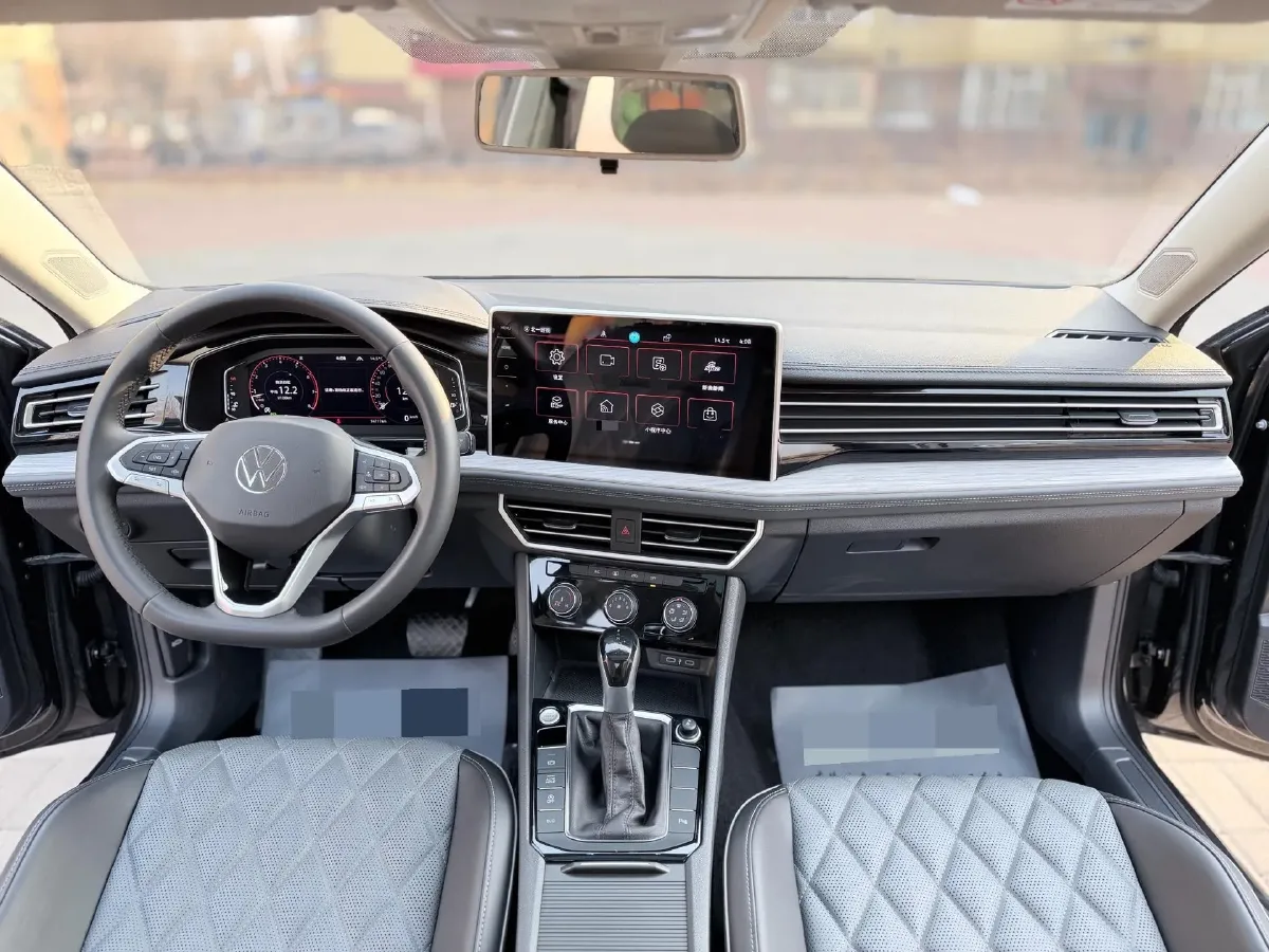 2024 Volkswagen Sagitar 1.5T 160HP L4 7DCT,autocango,china used car exporter,china ev exporter,chinese used car exporter,chinese used ev exporter