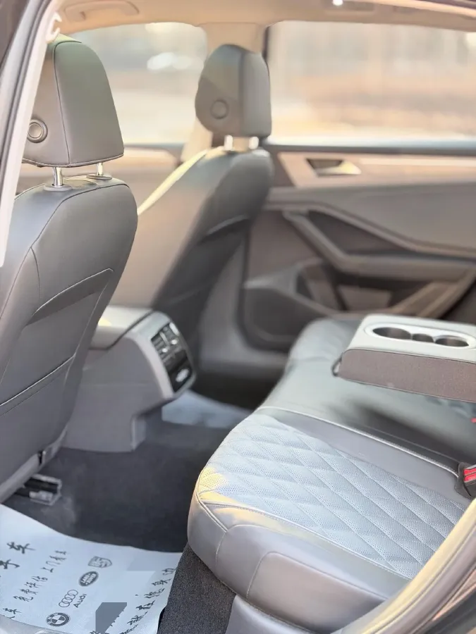 2024 Volkswagen Sagitar 1.5T 160HP L4 7DCT,autocango,china used car exporter,china ev exporter,chinese used car exporter,chinese used ev exporter