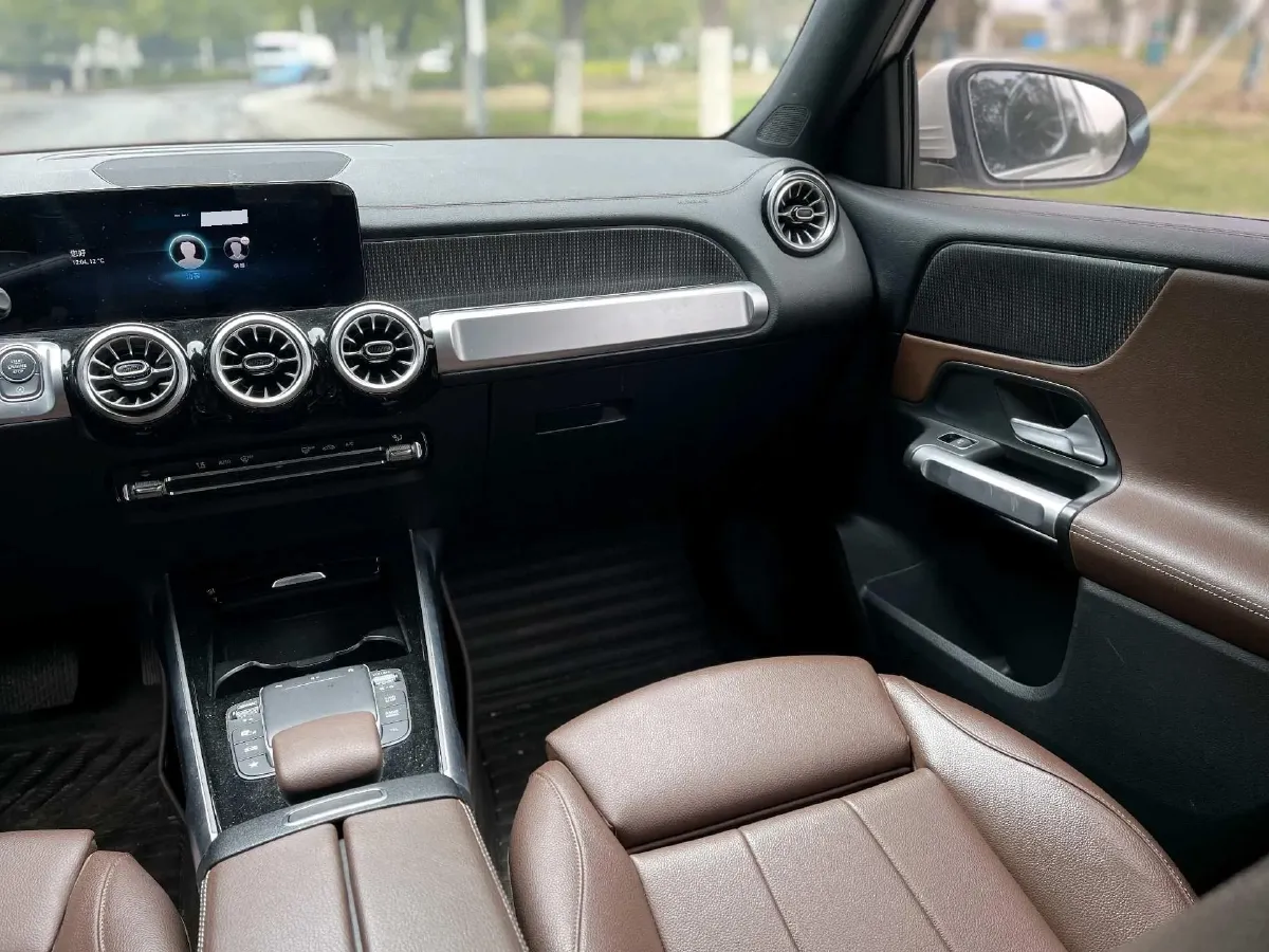 2022 Mercedes-Benz GLB Class 1.3T 163HP L4 7DCT,autocango,china used car exporter,china ev exporter,chinese used car exporter,chinese used ev exporter