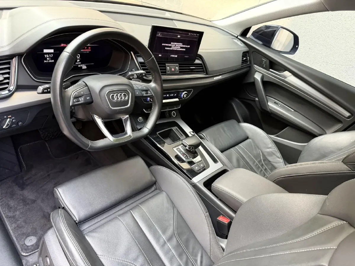 2023 Audi Q5L 2.0T 190HP L4 7DCT,autocango,china used car exporter,china ev exporter,chinese used car exporter,chinese used ev exporter