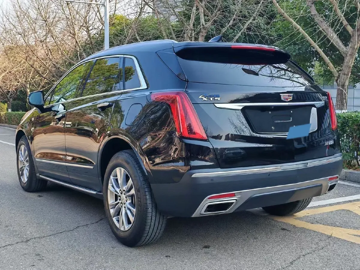 2022 Cadillac XT5 2.0T 237HP L4 9AT,autocango,china used car exporter,china ev exporter,chinese used car exporter,chinese used ev exporter