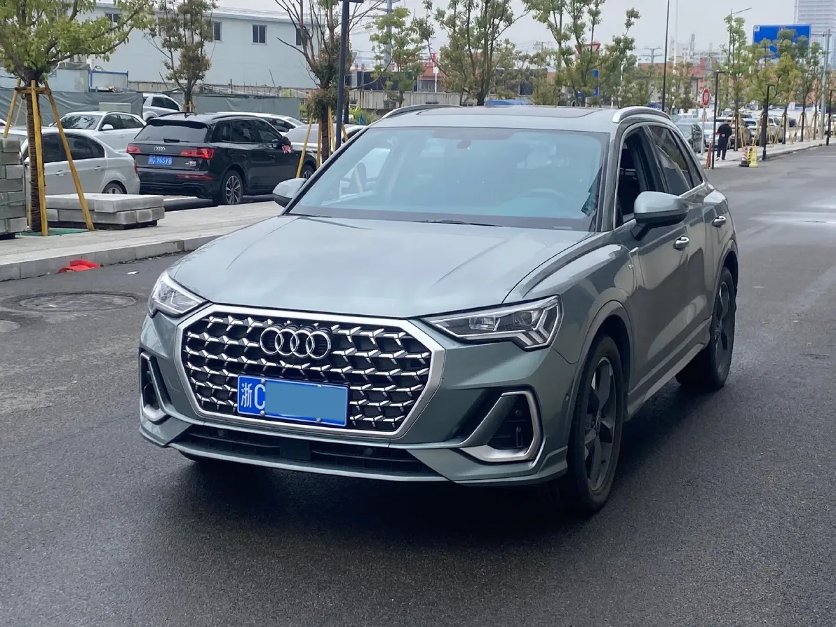 2023 Audi Q3 1.5T 160HP L4 7DCT,autocango,china used car exporter,china ev exporter,chinese used car exporter,chinese used ev exporter