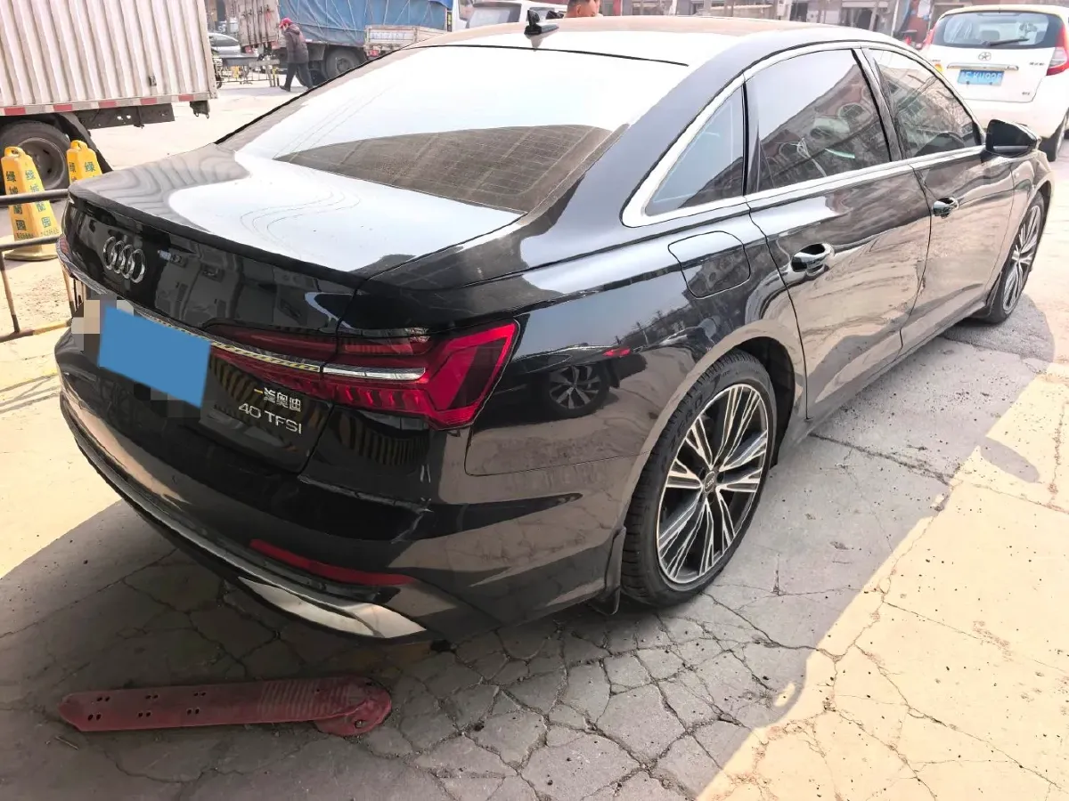 2022 Audi A6L 2.0T 190HP L4 7DCT,autocango,china used car exporter,china ev exporter,chinese used car exporter,chinese used ev exporter