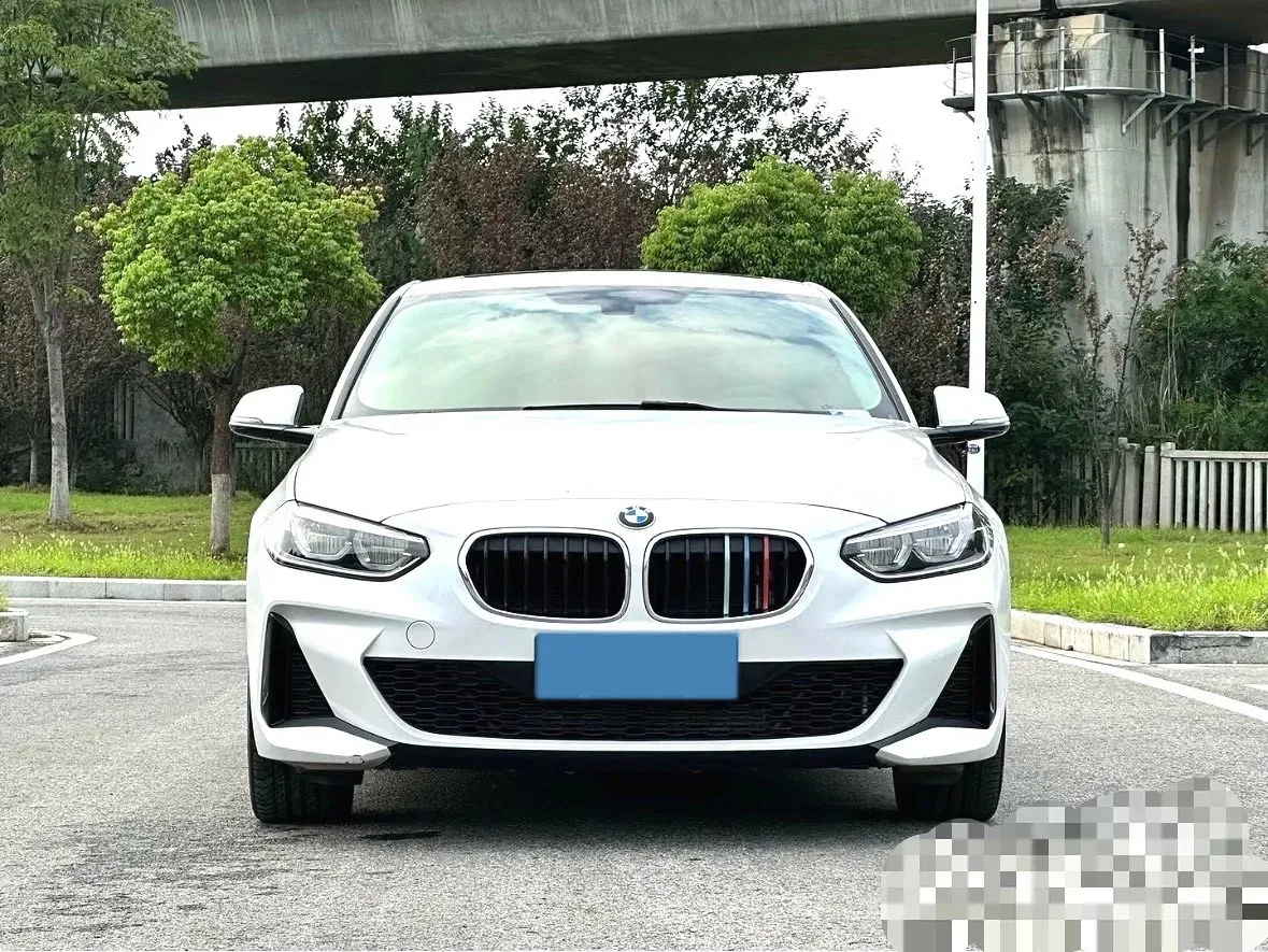 2022 BMW 1 Series 1.5T 140HP L3 7DCT,autocango,china used car exporter,china ev exporter,chinese used car exporter,chinese used ev exporter