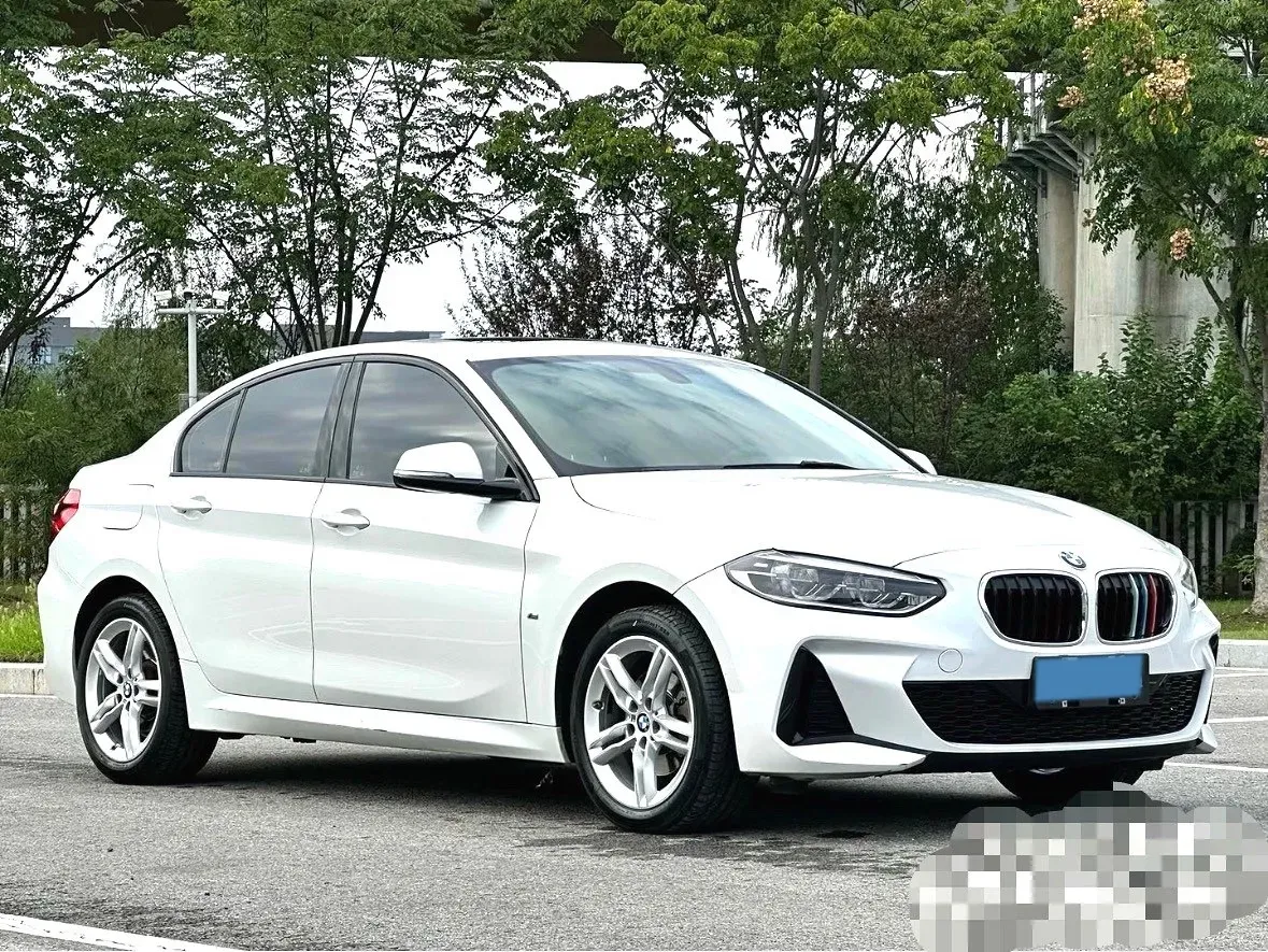 2022 BMW 1 Series 1.5T 140HP L3 7DCT,autocango,china used car exporter,china ev exporter,chinese used car exporter,chinese used ev exporter