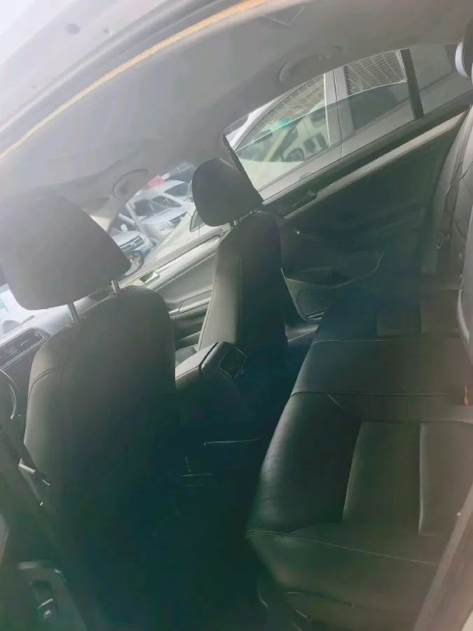 2018 KingLong KaiTe 2.3T 110HP L4 5MT,autocango,china used car exporter,china ev exporter,chinese used car exporter,chinese used ev exporter