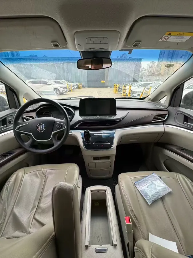 2022 Buick GL8 2.0T 237HP L4 9AT,autocango,china used car exporter,china ev exporter,chinese used car exporter,chinese used ev exporter