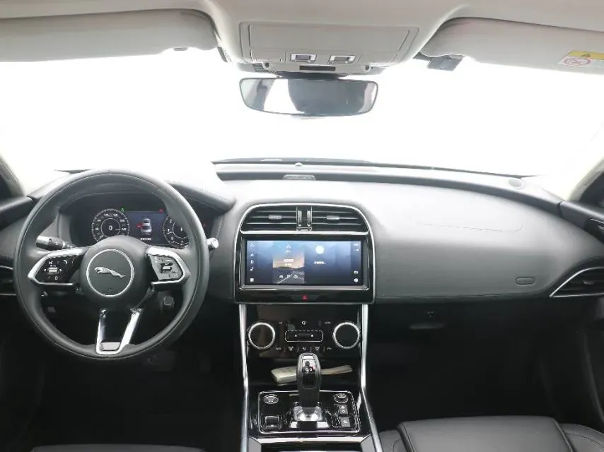 2021 Jaguar XEL 2.0T 250HP L4 8AT,autocango,china used car exporter,china ev exporter,chinese used car exporter,chinese used ev exporter