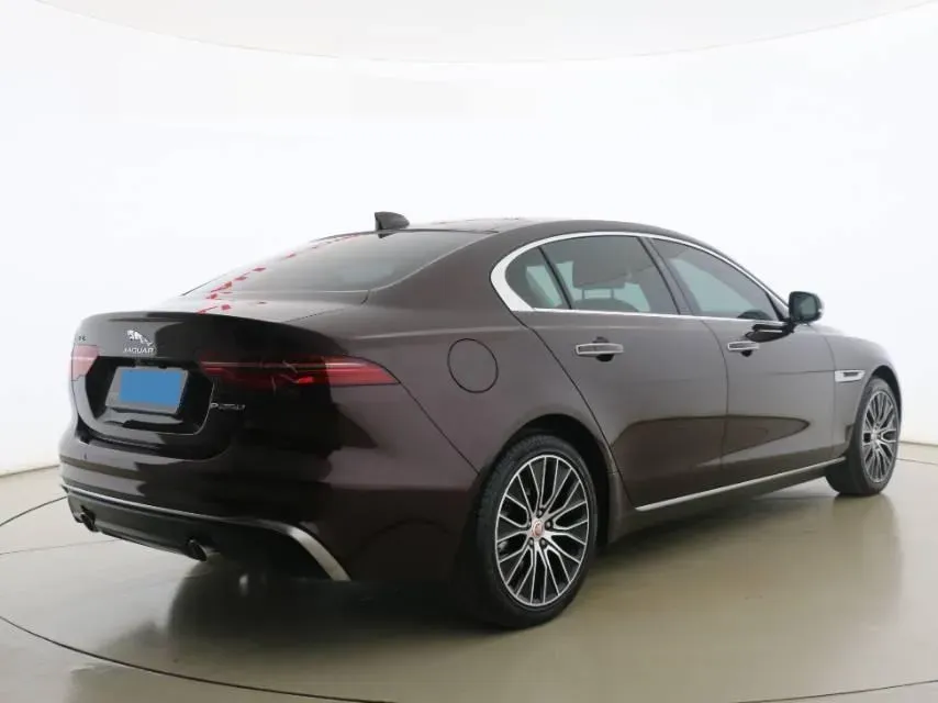 2021 Jaguar XEL 2.0T 250HP L4 8AT,autocango,china used car exporter,china ev exporter,chinese used car exporter,chinese used ev exporter