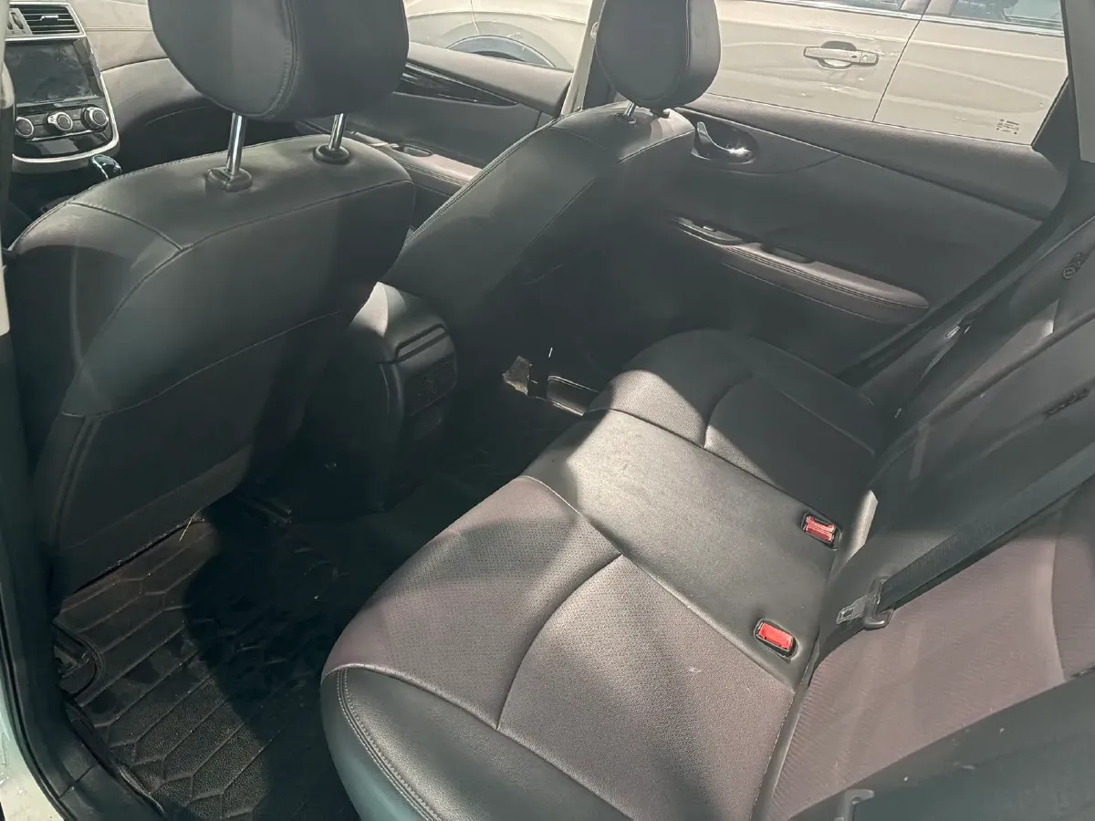 2020 Nissan Tiida 1.6L 126HP L4 CVT,autocango,china used car exporter,china ev exporter,chinese used car exporter,chinese used ev exporter