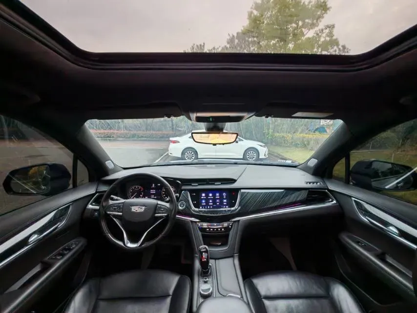 2022 Cadillac XT6 2.0T 237HP L4 9AT,autocango,china used car exporter,china ev exporter,chinese used car exporter,chinese used ev exporter