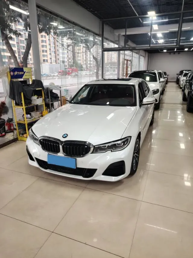 2022 BMW 3 Series 2.0T 184HP L4 8AT,autocango,china used car exporter,china ev exporter,chinese used car exporter,chinese used ev exporter