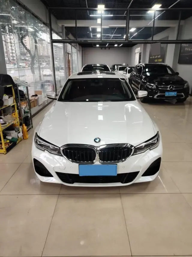 2022 BMW 3 Series 2.0T 184HP L4 8AT,autocango,china used car exporter,china ev exporter,chinese used car exporter,chinese used ev exporter