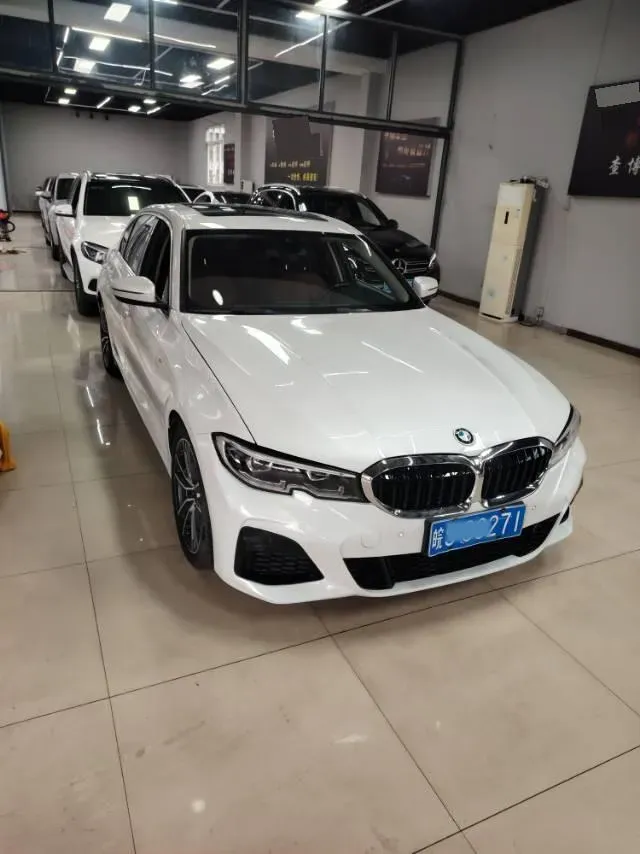 2022 BMW 3 Series 2.0T 184HP L4 8AT,autocango,china used car exporter,china ev exporter,chinese used car exporter,chinese used ev exporter