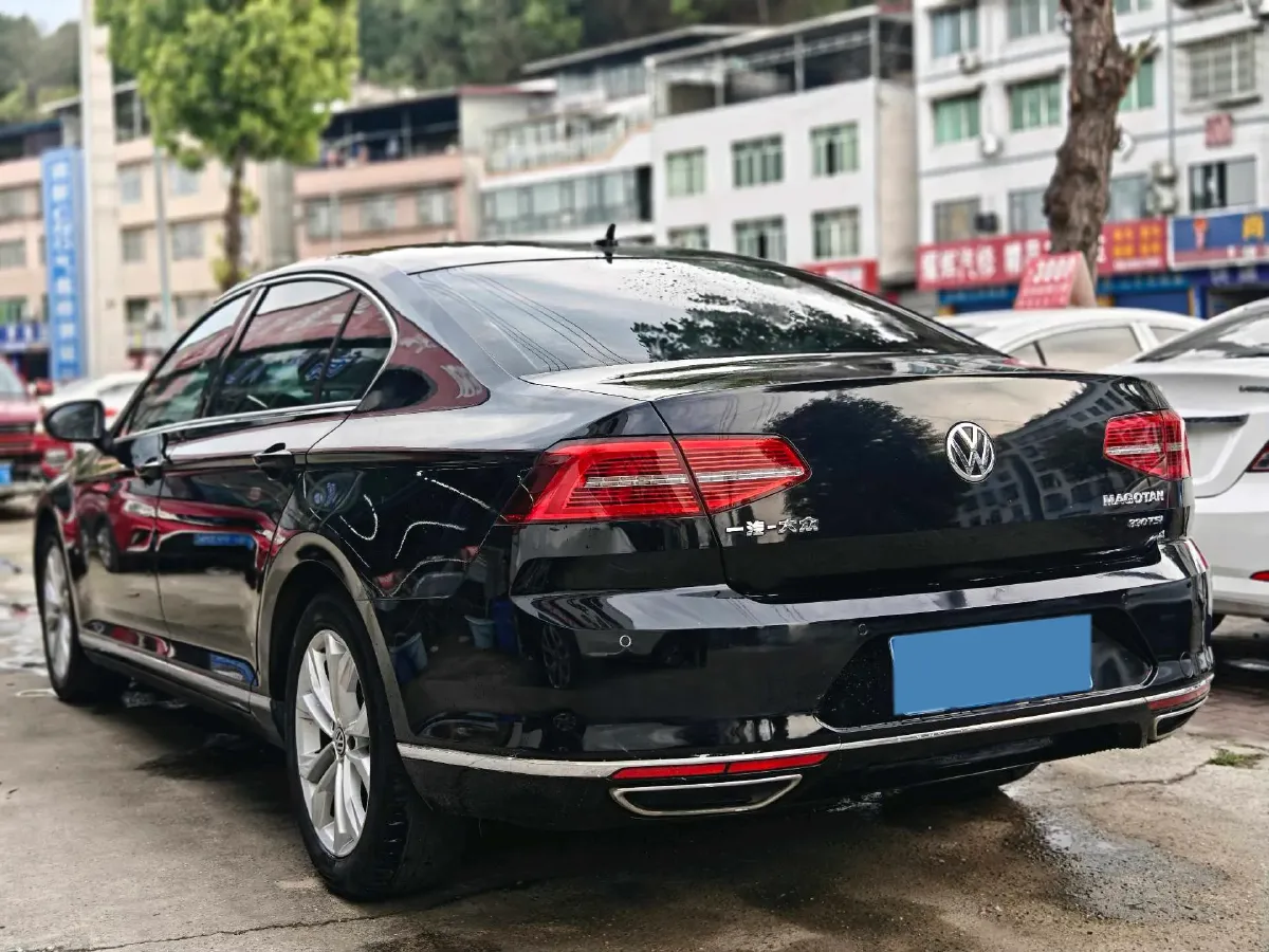 2019 Volkswagen Magotan 2.0T 186HP L4 7DCT,autocango,china used car exporter,china ev exporter,chinese used car exporter,chinese used ev exporter
