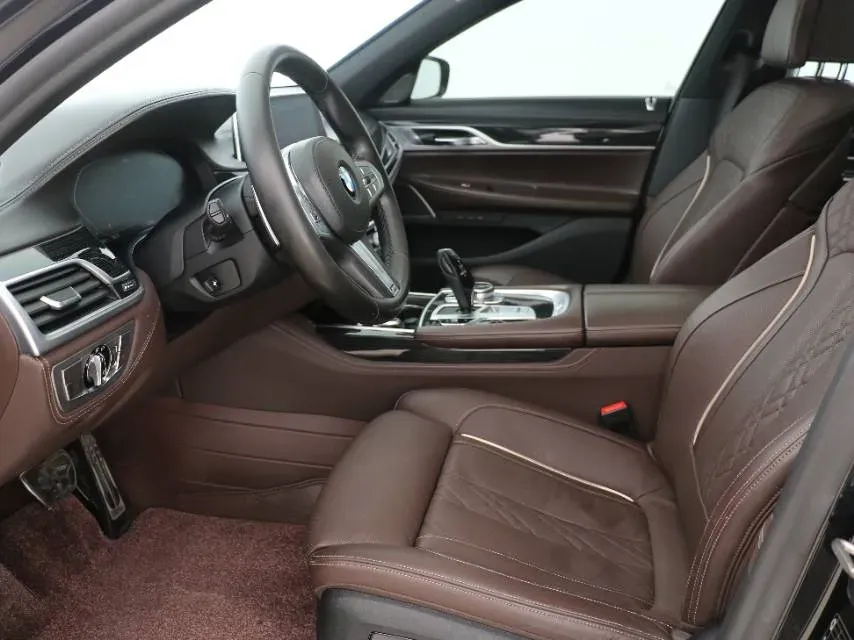 2019 BMW 7 Series 2.0T 265HP L4 8AT,autocango,china used car exporter,china ev exporter,chinese used car exporter,chinese used ev exporter