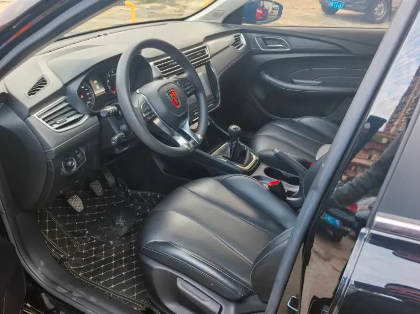 2019 Roewe i5 1.5L 120HP L4 5MT,autocango,china used car exporter,china ev exporter,chinese used car exporter,chinese used ev exporter