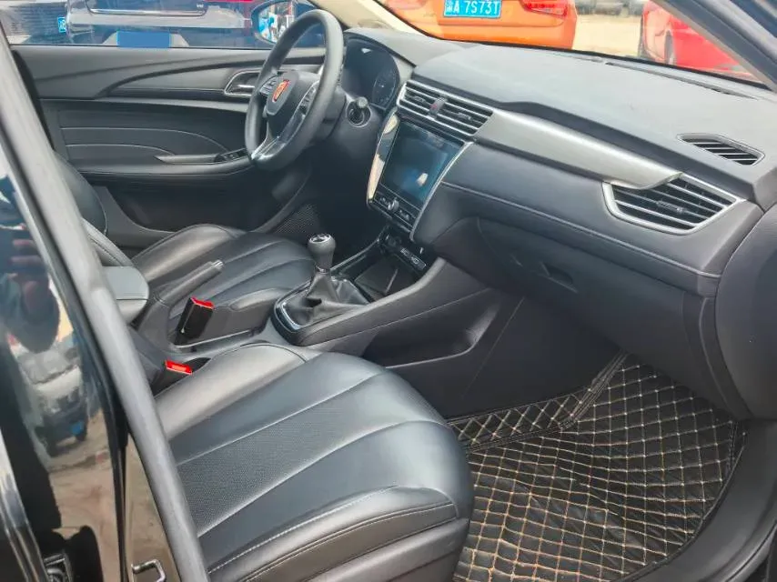 2019 Roewe i5 1.5L 120HP L4 5MT,autocango,china used car exporter,china ev exporter,chinese used car exporter,chinese used ev exporter