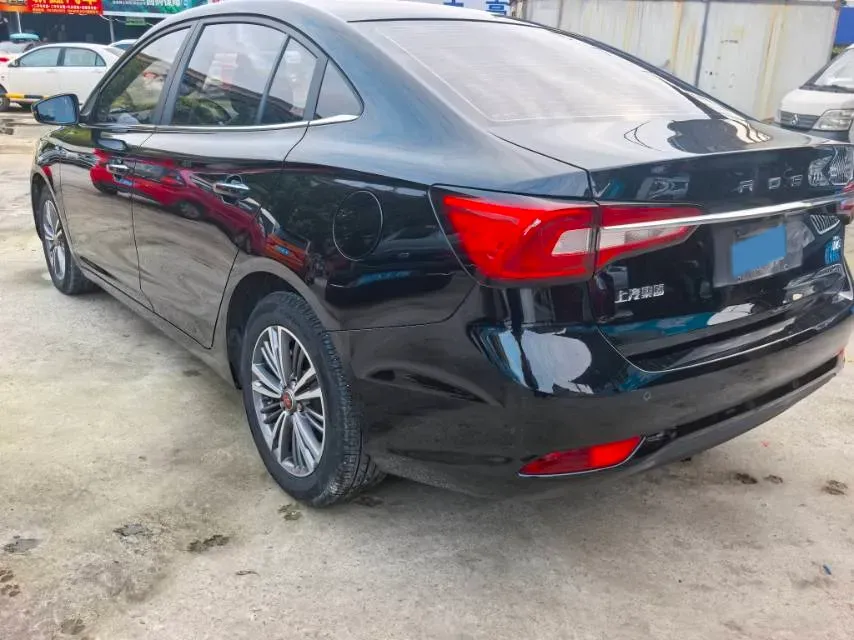 2019 Roewe i5 1.5L 120HP L4 5MT,autocango,china used car exporter,china ev exporter,chinese used car exporter,chinese used ev exporter