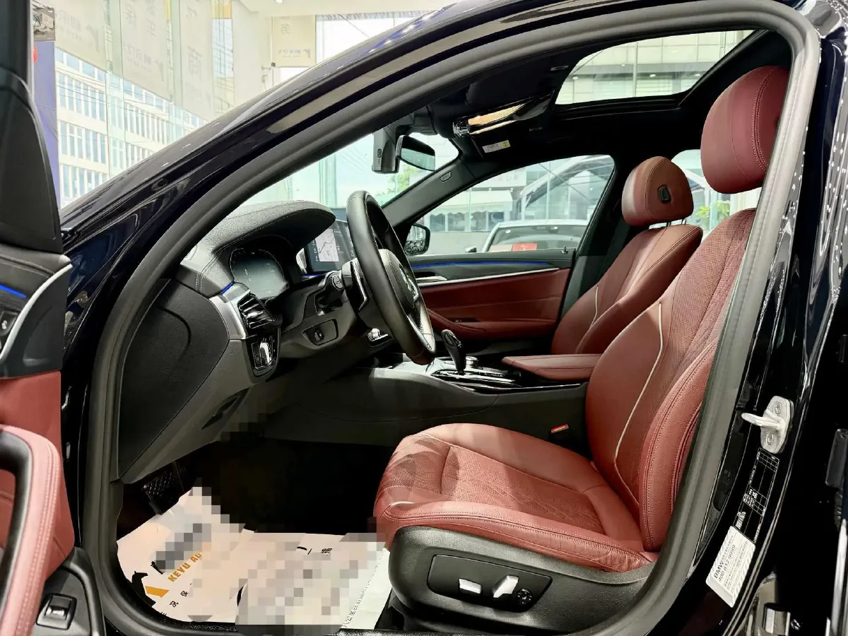 2021 BMW 5 Series 2.0T 252HP L4 8AT,autocango,china used car exporter,china ev exporter,chinese used car exporter,chinese used ev exporter