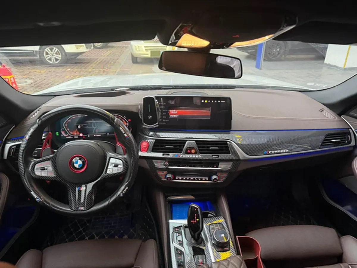 2023 BMW 5 Series 2.0T 245HP L4 8AT,autocango,china used car exporter,china ev exporter,chinese used car exporter,chinese used ev exporter