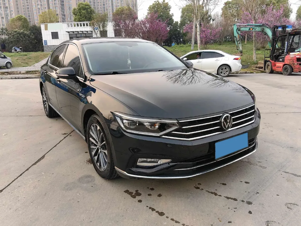 2020 Volkswagen Magotan 2.0T 186HP L4 7DCT,autocango,china used car exporter,china ev exporter,chinese used car exporter,chinese used ev exporter