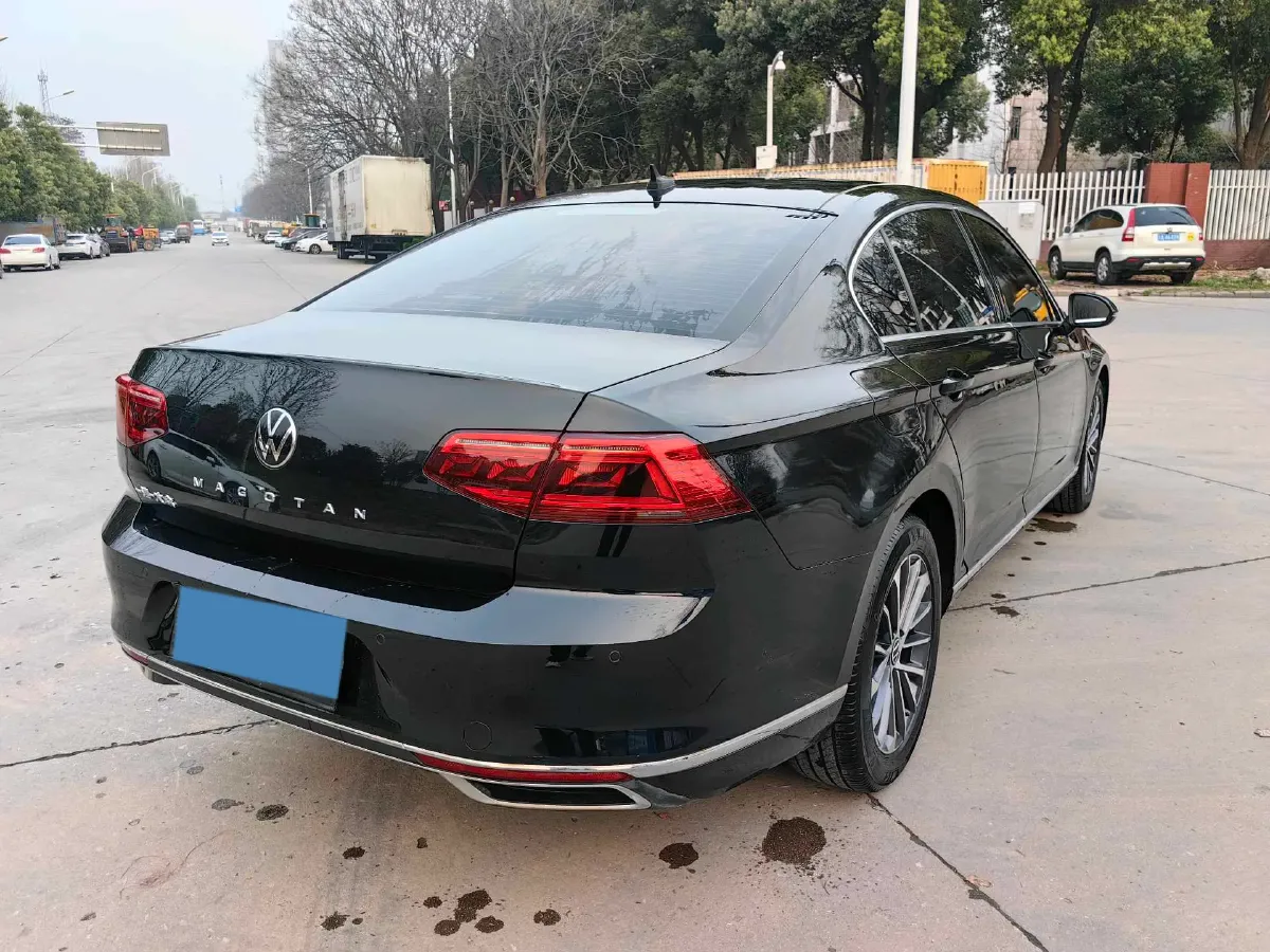 2020 Volkswagen Magotan 2.0T 186HP L4 7DCT,autocango,china used car exporter,china ev exporter,chinese used car exporter,chinese used ev exporter