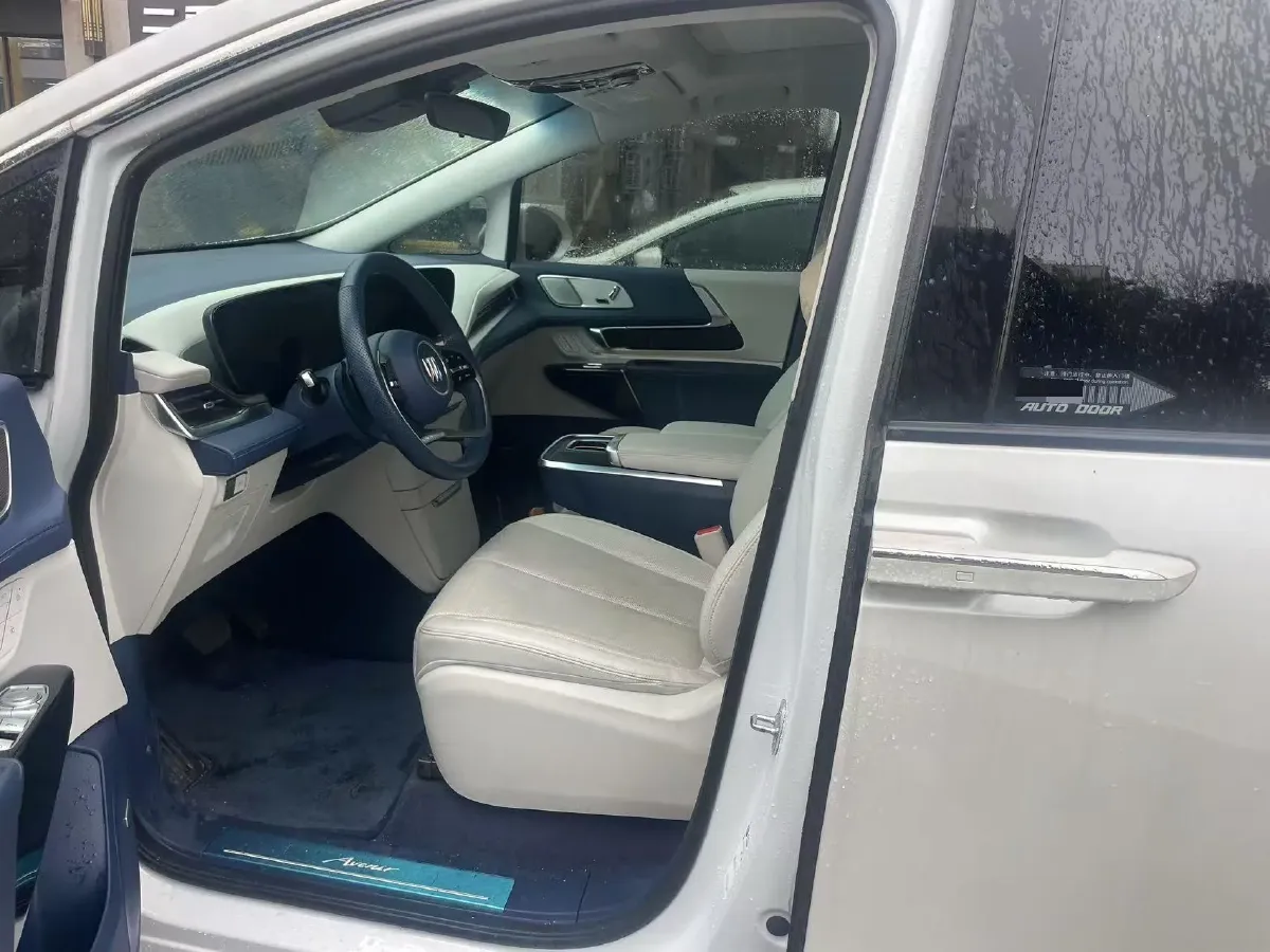 2023 Buick Century 2.0T 237HP L4 9AT,autocango,china used car exporter,china ev exporter,chinese used car exporter,chinese used ev exporter