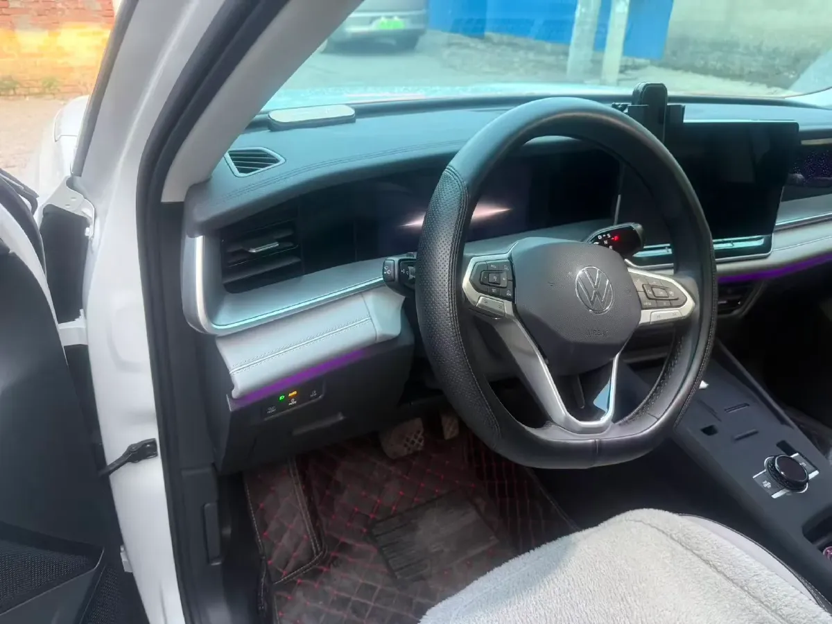 2025 Volkswagen Tayron 2.0T 186HP L4 7DCT,autocango,china used car exporter,china ev exporter,chinese used car exporter,chinese used ev exporter