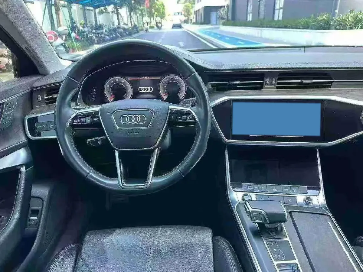 2021 Audi A6L 2.0T 224HP L4 7DCT,autocango,china used car exporter,china ev exporter,chinese used car exporter,chinese used ev exporter
