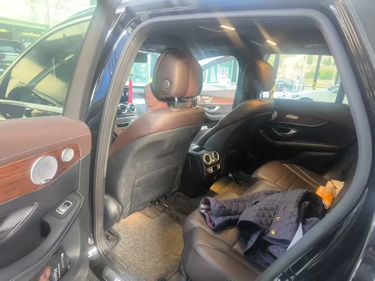 2021 Mercedes-Benz GLC Class 2.0T 258HP L4 9AT,autocango,china used car exporter,china ev exporter,chinese used car exporter,chinese used ev exporter