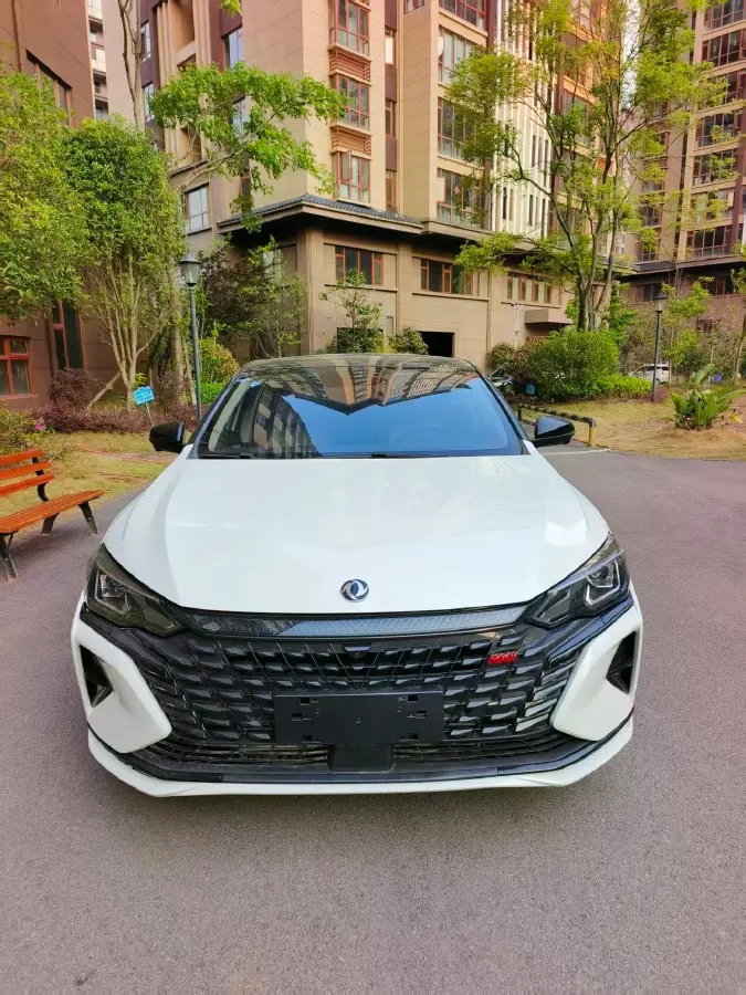 2021 DongFeng Aeolus YiXuan MAX 1.5T 190HP L4 7DCT,autocango,china used car exporter,china ev exporter,chinese used car exporter,chinese used ev exporter