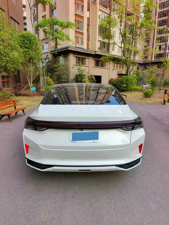 2021 DongFeng Aeolus YiXuan MAX 1.5T 190HP L4 7DCT,autocango,china used car exporter,china ev exporter,chinese used car exporter,chinese used ev exporter