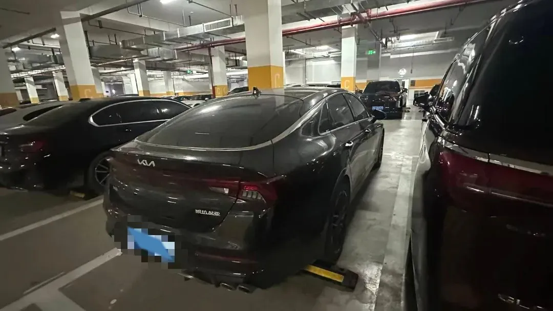 2021 Toyota Camry 2.0L 178HP L4 CVT,autocango,china used car exporter,china ev exporter,chinese used car exporter,chinese used ev exporter