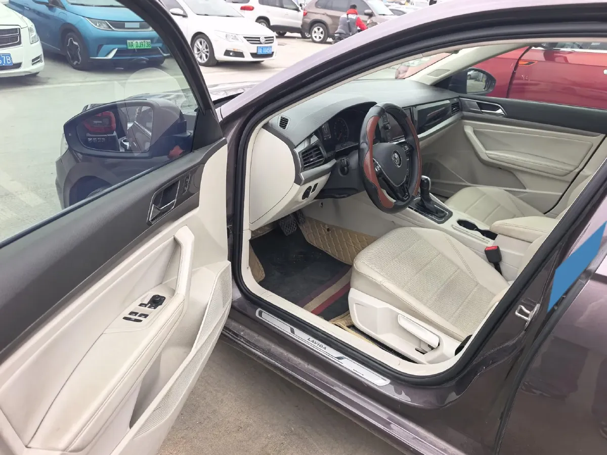 2018 Volkswagen Lavida 1.2T 116HP L4 7DCT,autocango,china used car exporter,china ev exporter,chinese used car exporter,chinese used ev exporter