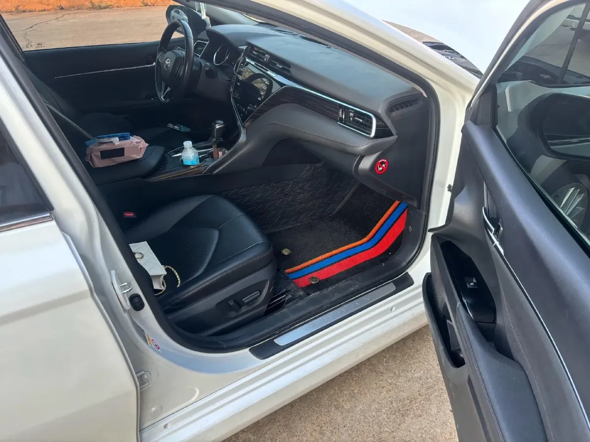 2018 Toyota Camry 2.5L 209HP L4 8AT,autocango,china used car exporter,china ev exporter,chinese used car exporter,chinese used ev exporter